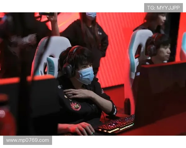 CSGO战术解析:深入探讨FPX在边路渗透中的策略与执行 CSGO战术解析:深入探讨FPX在边路渗透中的策略与执行