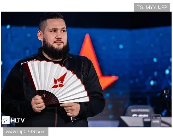 V5战队在CSGO比赛中的整体压制表现与战术得失分析