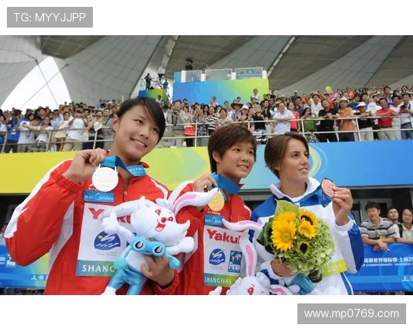 北京乒乓球队在世锦赛上的拼搏历程与荣耀时刻的特别报道 北京乒乓球队在世锦赛上的拼搏历程与荣耀时刻的特别报道