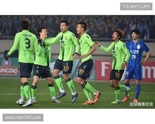 全北现代迎战多特蒙德强强对决引发球迷热议与期待