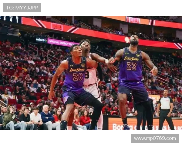 湖人对火箭精彩对决全程直播分析尽在看球通平台