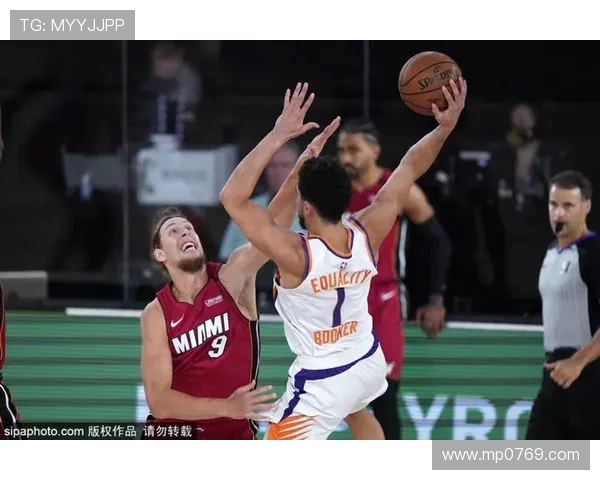 火箭队与开拓者队的精彩对决腾讯直播全程呈现篮球盛宴