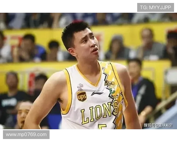 赵泰隆的篮球之路：从青涩少年到职业球员的成长与蜕变