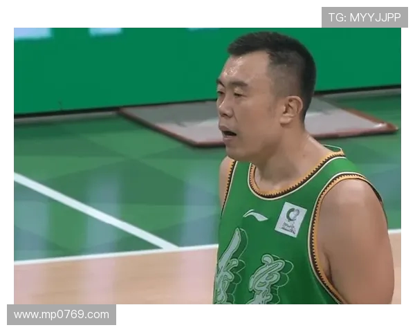 韩德君的篮球之路:从青涩少年到CBA传奇巨星的成长历程与辉煌成就