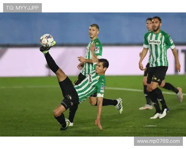 马德里与贝蒂斯的激烈对决谁能在西甲赛场上笑到最后