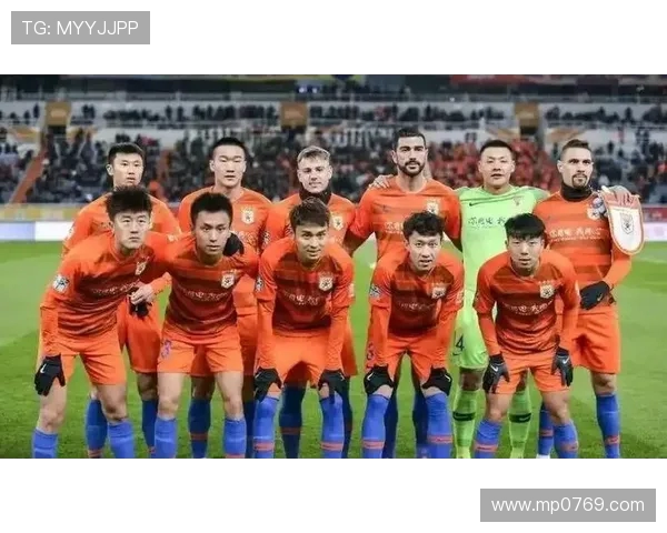 鲁能迎战永昌中超焦点之战期待精彩对决与球迷热情助威