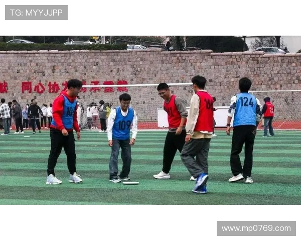 西安飞盘队与成都飞盘队精彩对决赛后分析与配合策略探讨