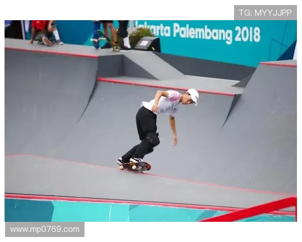 成都滑板队与重庆滑板队赛后复盘分析比赛节奏与战术对比